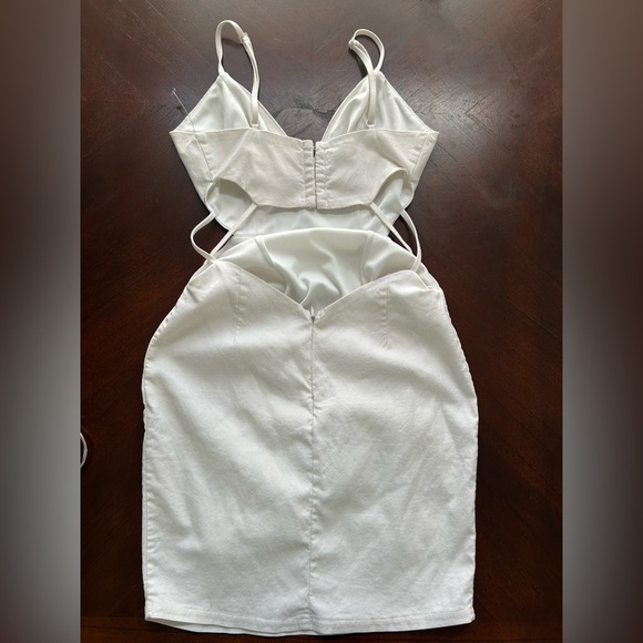 TO BI Elegant White Sleeveless Dress size S/p - Picture 3 of 4